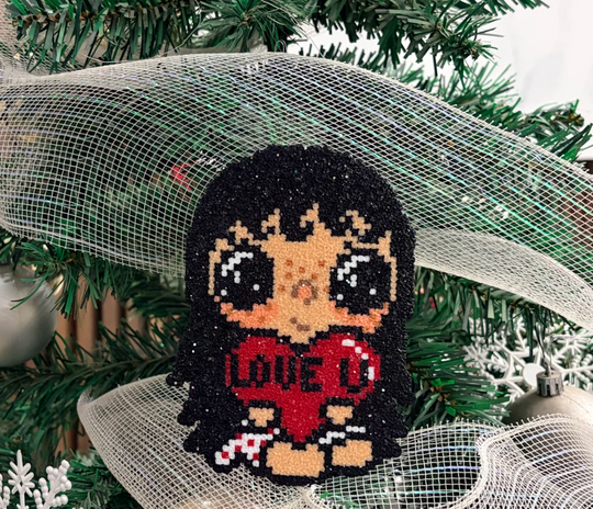 LOVE U Heart Girl Pixel Charm – Glitter Black Hair, Red Heart & Confession Text – Sweet Gift Decor