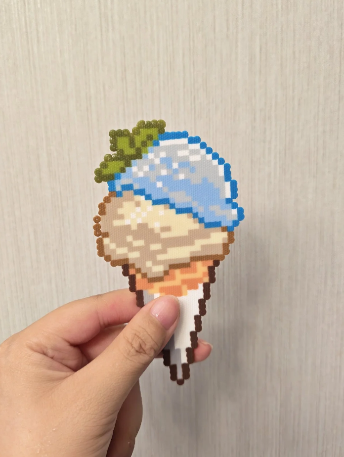 Double-Scoop Ice Cream Pixel Charm – Brown Outline & Cool Mint-Chocolate – Sweet Treat Decor