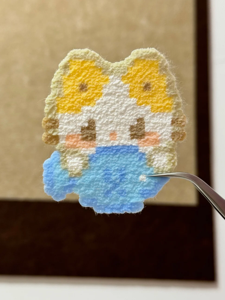Fluffy Cub Pixel Charm – Cream Outline & Blue Gradient Body – Soft Plush Decor