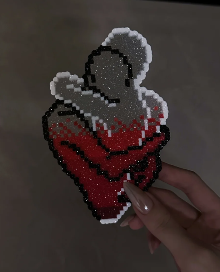 Broken Bleeding Heart Pixel Charm – Glitter Grey & Bright Red – Gothic Dark Decor